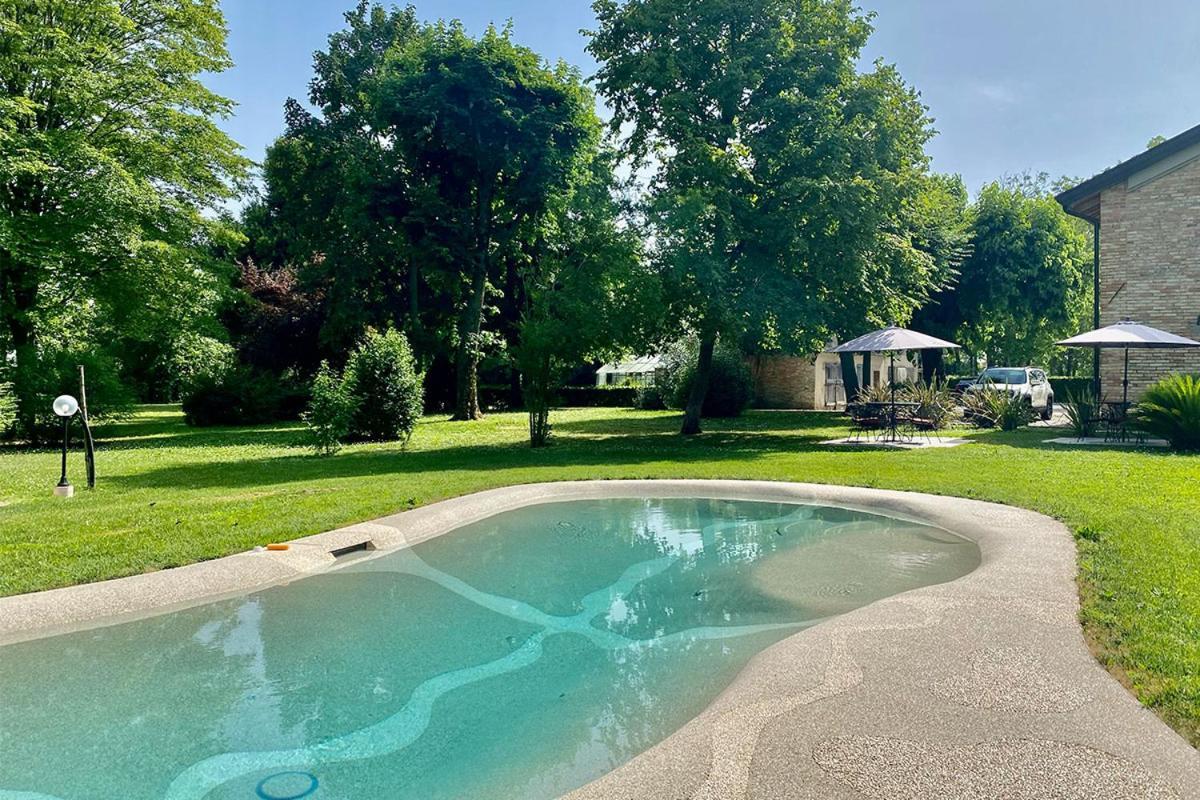 Al Vecchio Fienile Bed and Breakfast San Michele al Tagliamento Eksteriør billede