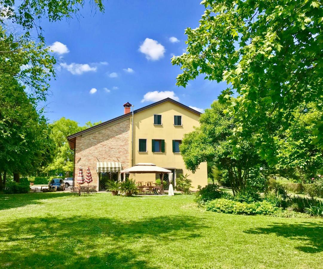 Al Vecchio Fienile Bed and Breakfast San Michele al Tagliamento Eksteriør billede
